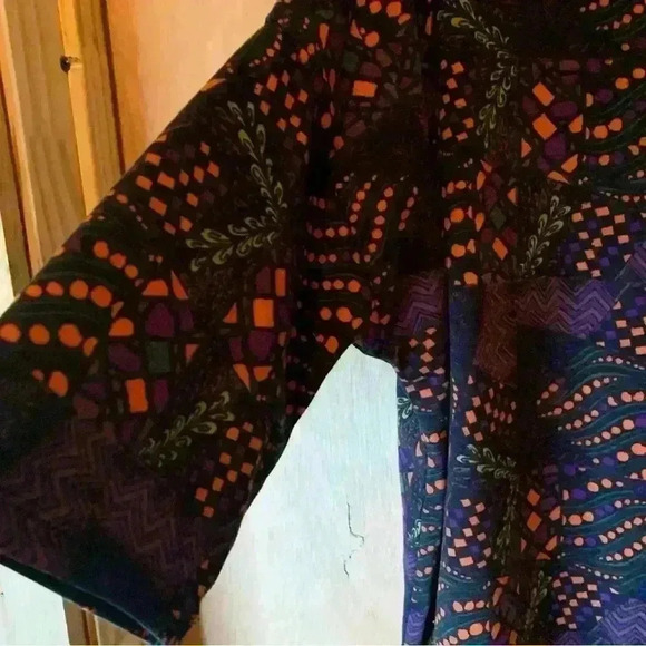 LulaRoe Womens Multicolor Round Neck High Low Tunic Blouse Top SZ S - Picture 5 of 15